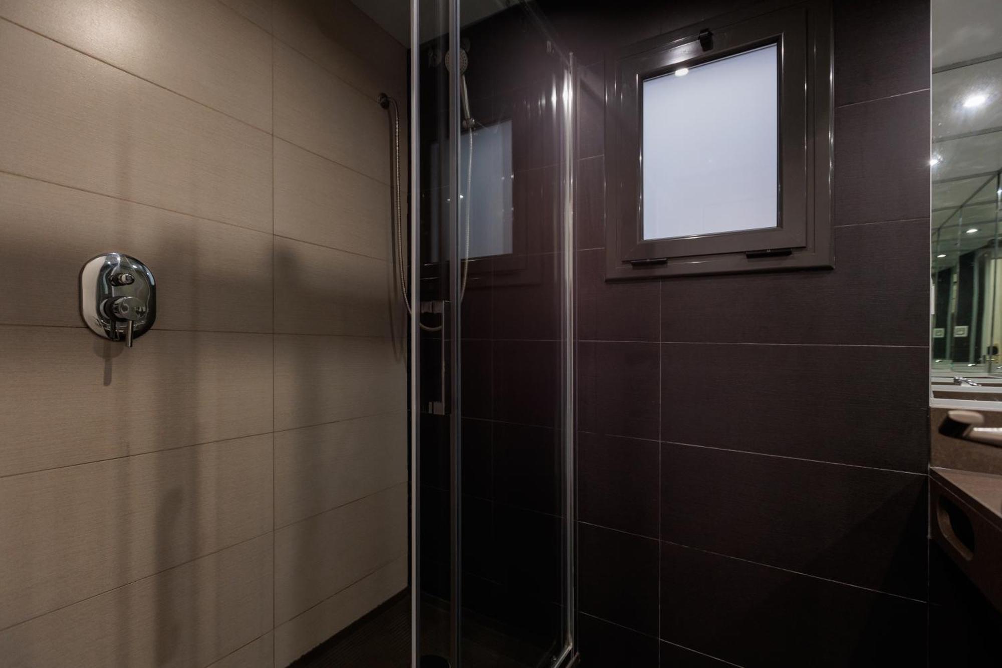 Superior Apartment,1685076281:JPEG